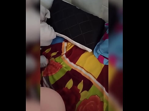 ❤️ Mano kambariokė lieka namuose viena, nes jos vyras atostogauja, o aš pasinaudoju proga ją išdulkinti ir užpildyti jos užpakalį pienu ❤ Dulkinimo video prie mūsų lt.fullsexmovs.ru ❌️